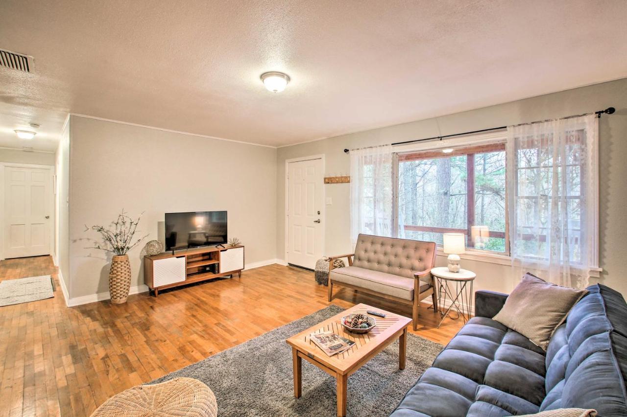 Centrally Located Hot Springs Home With Deck! Екстериор снимка